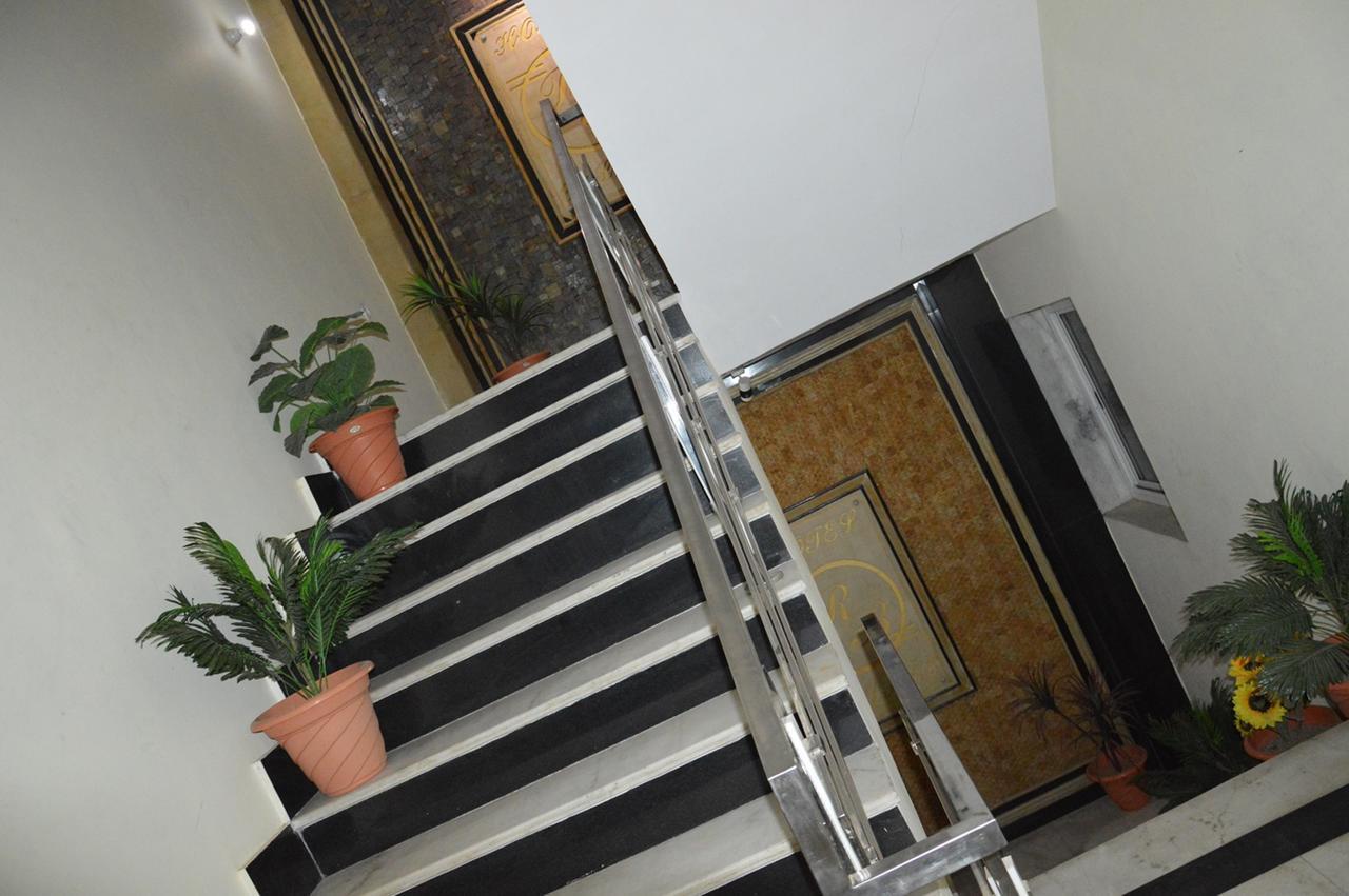 Hotel Rb Palace Dhaulpur Buitenkant foto