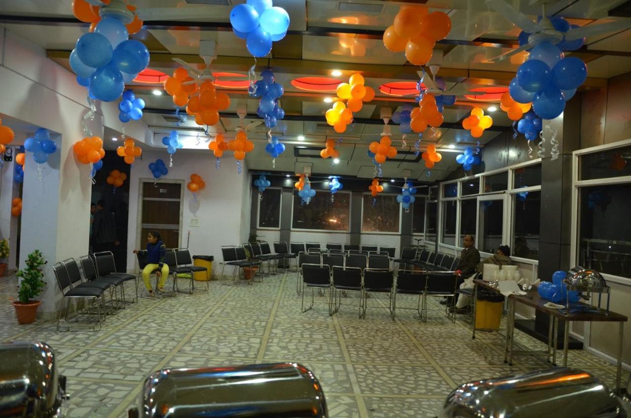 Hotel Rb Palace Dhaulpur Buitenkant foto