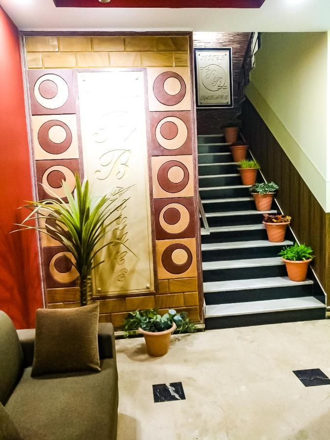 Hotel Rb Palace Dhaulpur Buitenkant foto